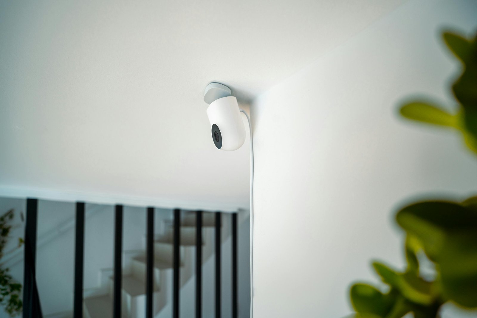 Home security cameras are better than traditional security sensors